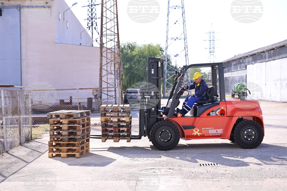 Пловдив - НЕК - Център за професионално обучение "Зелена енергия"