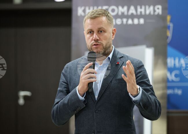 Бургас - Порт Прим Арт Фест - Георги Милков - "Истории от ръчния багаж" 