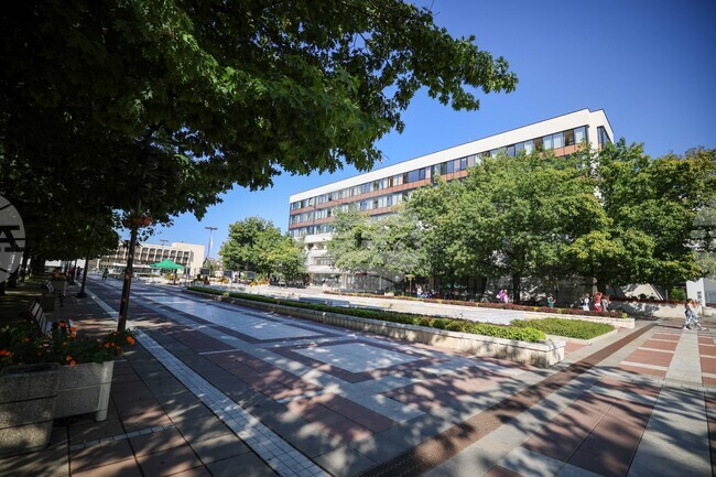 Започва електронният прием в първи клас за учебната 2025/2026 г. в Благоевград