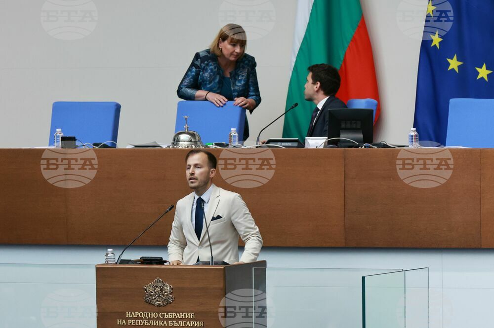 Парламент - заседание - Искрен Митев