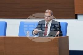 Парламент - заседание - Юлиян Попов