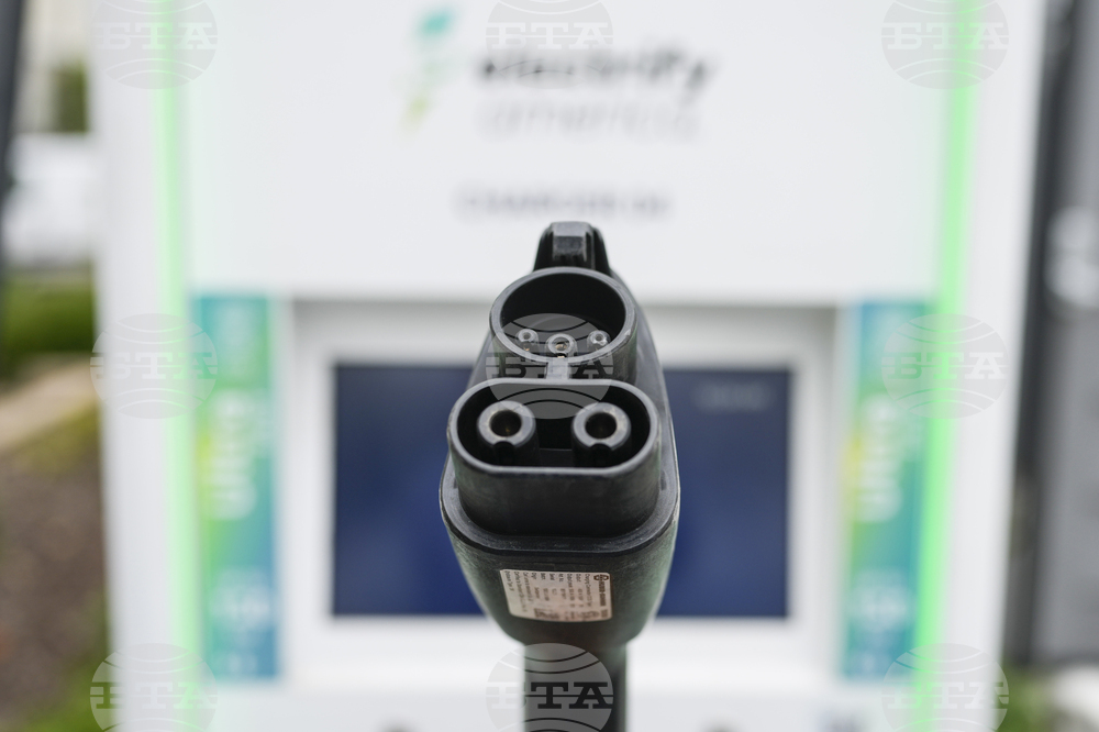 ЕК подкрепя проект за зарядни станции в България, общо за ЕС се осигуряват 1 млрд. евро за развитие на мрежи за алтернативни горива