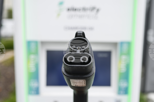 ЕК подкрепя проект за зарядни станции в България, общо за ЕС се осигуряват 1 млрд. евро за развитие на мрежи за алтернативни горива