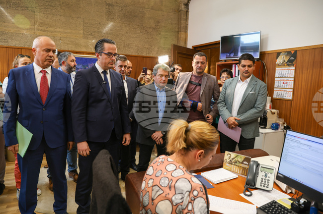 Народно събрание - вот на недоверие - внасяне