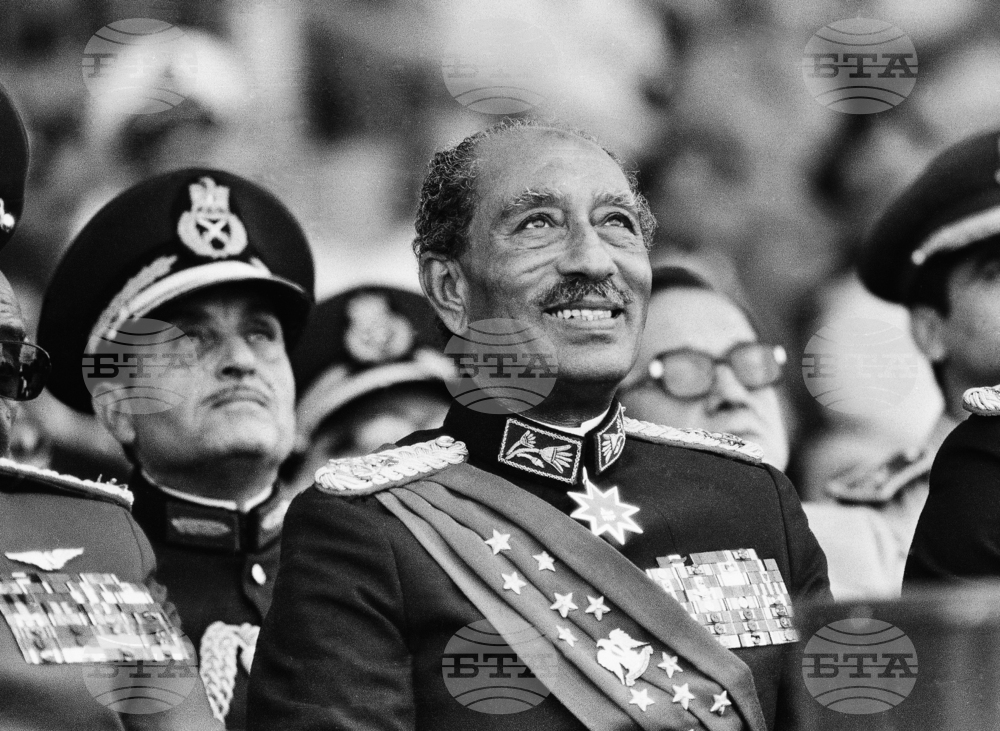 На 6 октомври 1981 г. по време на военен парад в Кайро е убит президентът на Египет Ануар Садат
