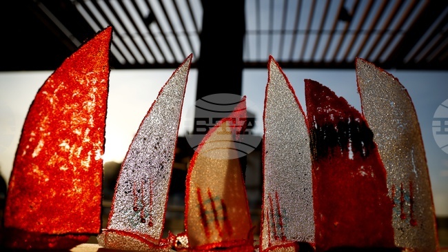 Exhibition of Selected Works from International Biennale of Glass Opens at Sofia's Sredets Gallery