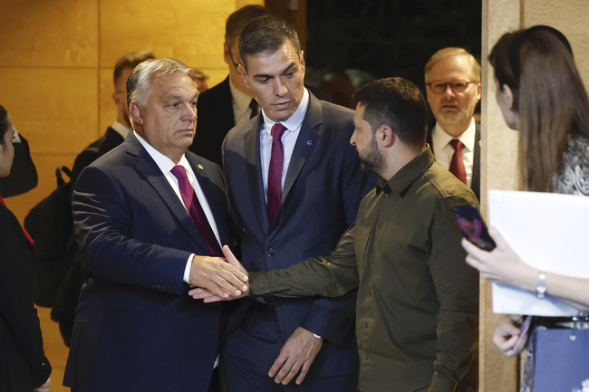 Подкрепата на Европа за Украйна се колебае, докато Унгария преследва целите си с всички средства