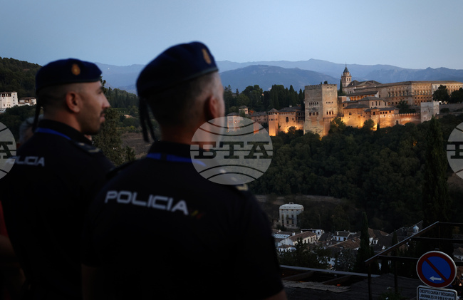 Германска двойка бе изправена пред съд в Испания заради това, че е държала децата си в "къща на ужасите"