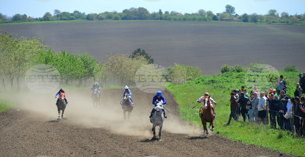 Село Севар - коне - състезание
