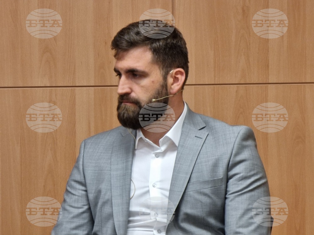Загубата на европейско финансиране е национална катастрофа, коментира евродепутатът Андрей Новаков