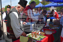 Видин - кулинарно-фолклорен фестивал “Гергьовден“