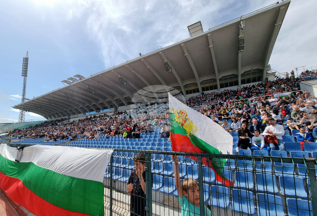 Свършиха билетите за мача България - Испания 