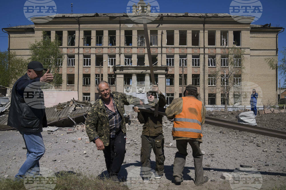 Близо една трета от работните места в Украйна са изгубени заради войната