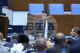 Парламент - заседание - Никола Минчев