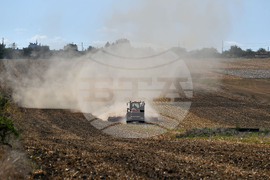 Село Вазово - предсеитбена почвообработка
