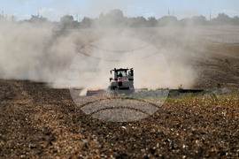 Село Вазово - предсеитбена почвообработка