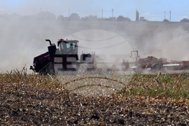 Село Вазово - предсеитбена почвообработка
