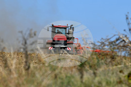 Село Вазово - предсеитбена почвообработка