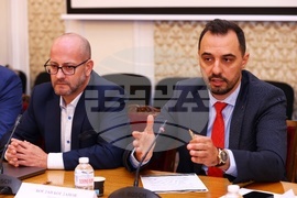 Европейски регламенти за нулеви емисии - кръгла маса