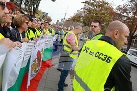 Протест - служители в затворите