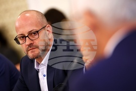 Европейски регламенти за нулеви емисии - кръгла маса - Радан Кънев