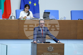 Парламент - заседание - Цончо Ганев