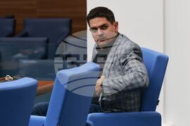 Парламент - заседание - Радостин Василев