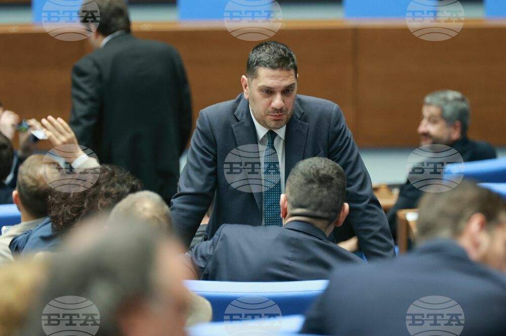 Парламент - заседание - Христо Гаджев