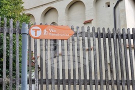 Румъния - Село Саскиз - къща - чайна