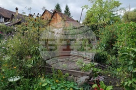 Румъния - Село Саскиз - къща - чайна