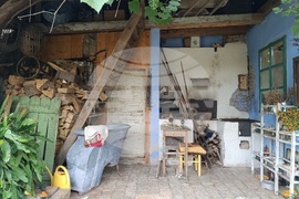 Румъния - Село Саскиз - къща - чайна