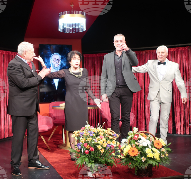 Плевенският театър представи с успех нова премиера, постановка на гост-режисьора Спасое Милованович от Сърбия