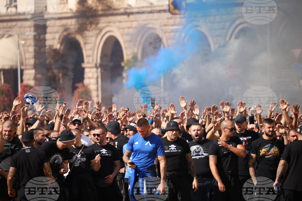 ПФК "Левски" - привърженици - шествие