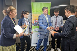 Ръководството на НСИ връчи наградите на победителите в националните етапи на Европейската олимпиада по статистика и Международния конкурс за статистически плакат