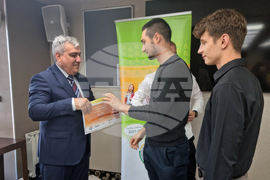 Ръководството на НСИ връчи наградите на победителите в националните етапи на Европейската олимпиада по статистика и Международния конкурс за статистически плакат