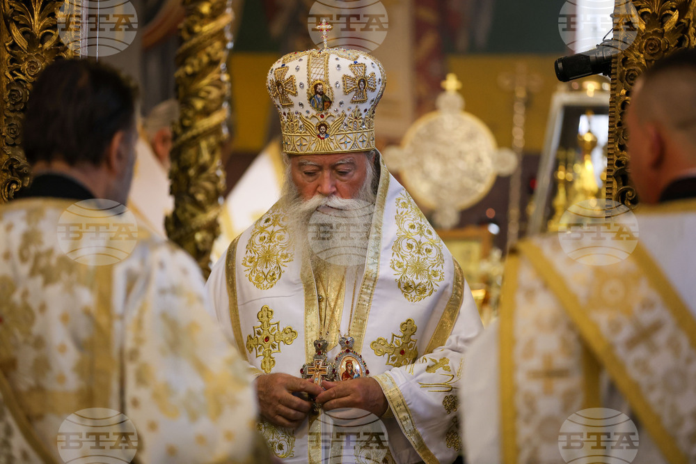 Рилски манастир - „Отец Неофит Рилски - духовност, просвета, култура“ - научна конференция - Света Литургия