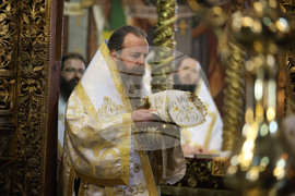 Рилски манастир - „Отец Неофит Рилски - духовност, просвета, култура“ - научна конференция - Света Литургия