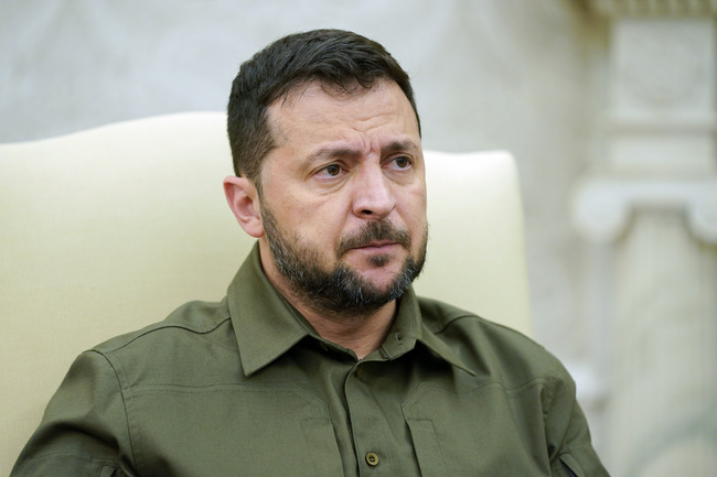 Украйна ще отвърне мощно на удара, заяви президентът Зеленски след руска нощна атака