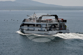 Бургас - кораб Бургус - туристически сезон