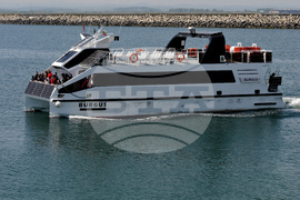 Бургас - кораб Бургус - туристически сезон