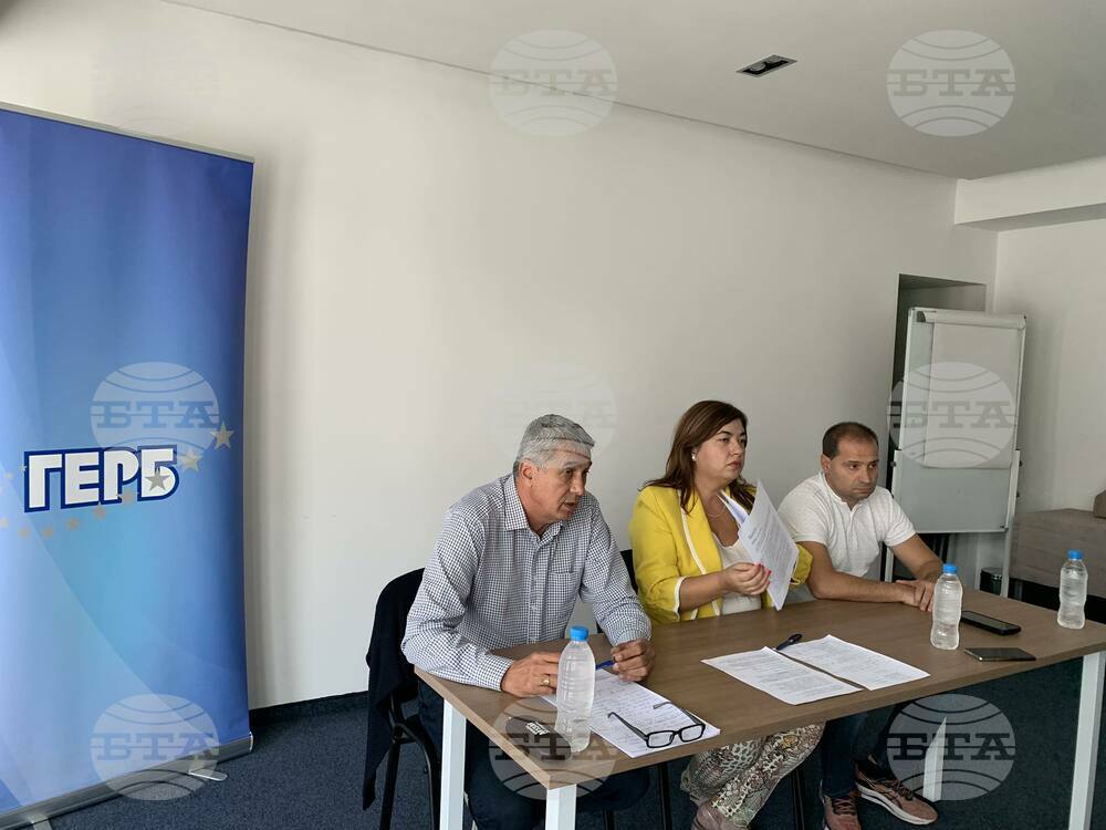 Десетки ученици от община Русе в момента се обучават незаконосъобразно, заяви водачът на листата на ГЕРБ Алисе Муртезова