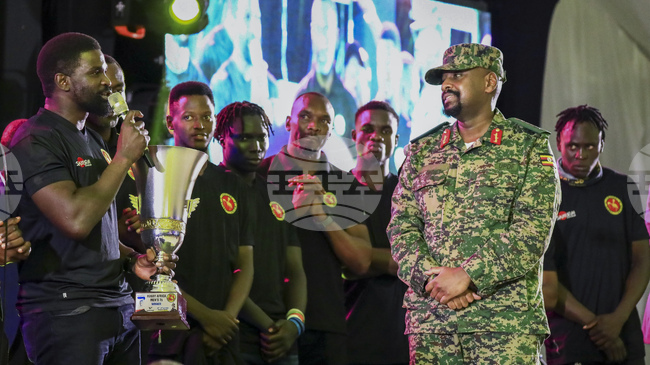 Угандийските власти са убили 30 поддръжници на опозицията и са задържали 2000 след президентските избори, съобщи армията