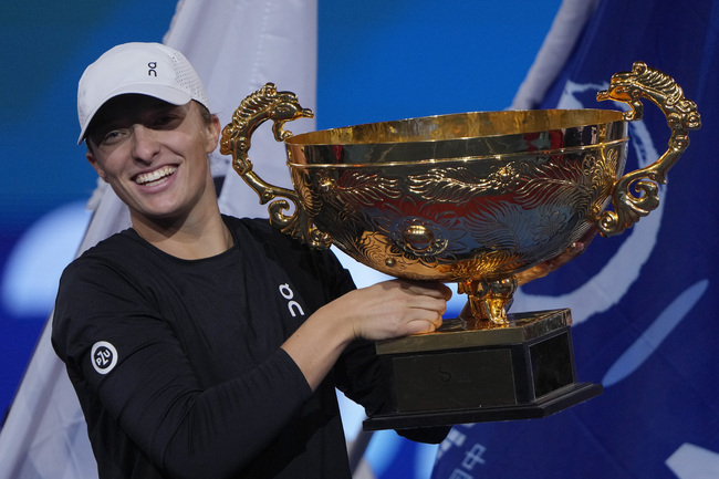 Полякинята Ига Швьонтек говори от името на колежките си в WTA за подобряване на условията в женския тенис