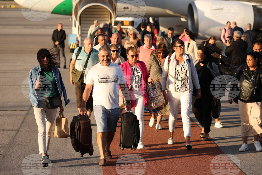 Летище “София” - Израел - евакуирани българи - посрещане