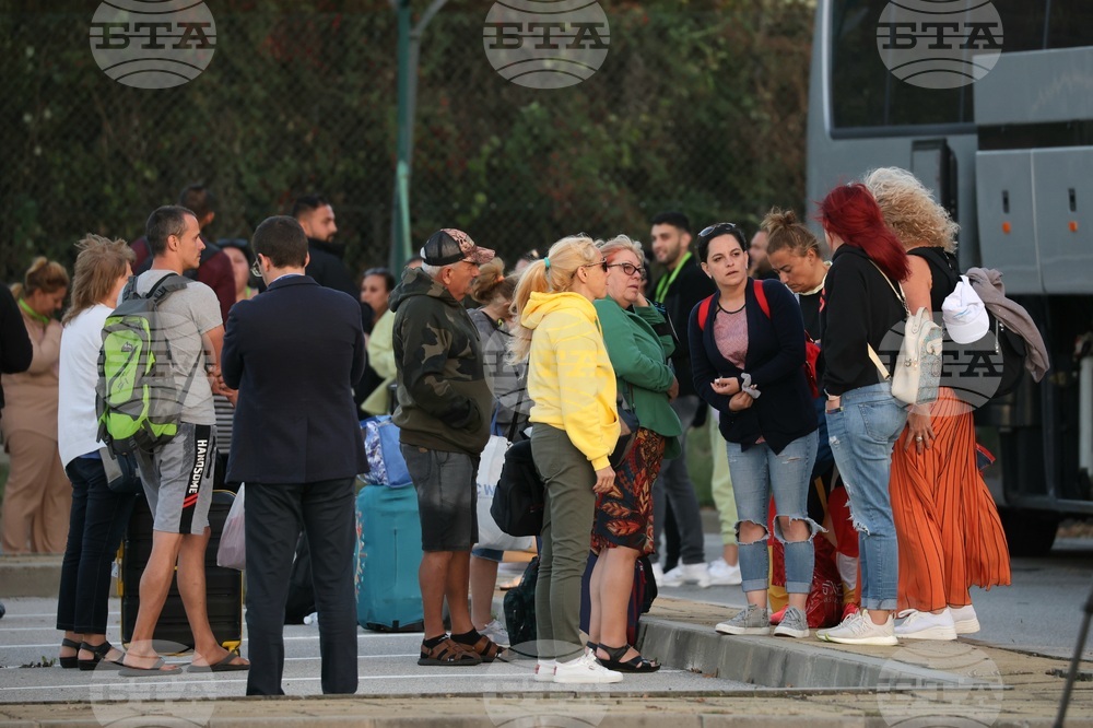 Летище “София” - Израел - евакуирани българи - посрещане