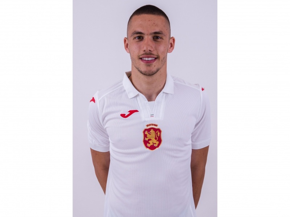 Трима отпаднаха от състава на българския национален отбор по футбол за юнските контролни срещи с Кипър и Гърция