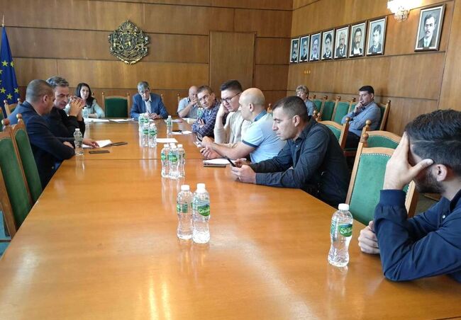 Община Плевен: Представителите на партии определиха състава на подвижните секционни комисии