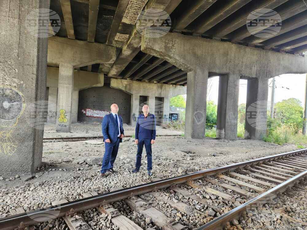 Областният управител поиска авариен ремонт на надлеза на "Карловско шосе" в Пловдив