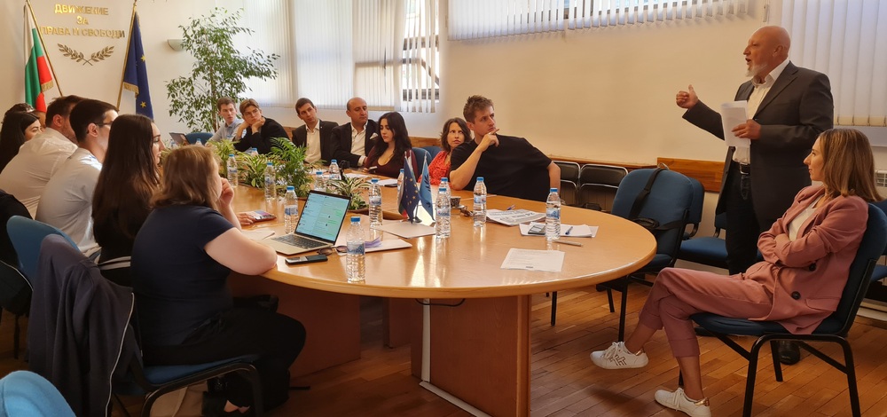 НДСВ: Председателят на НДСВ взе участие в семинара „Комуникации“ на „Европейската либерална младеж“
