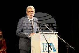 Бургас - университет "Проф. д-р Асен Златаров" - Румен Радев - плакет "Св. св. Кирил и Методий